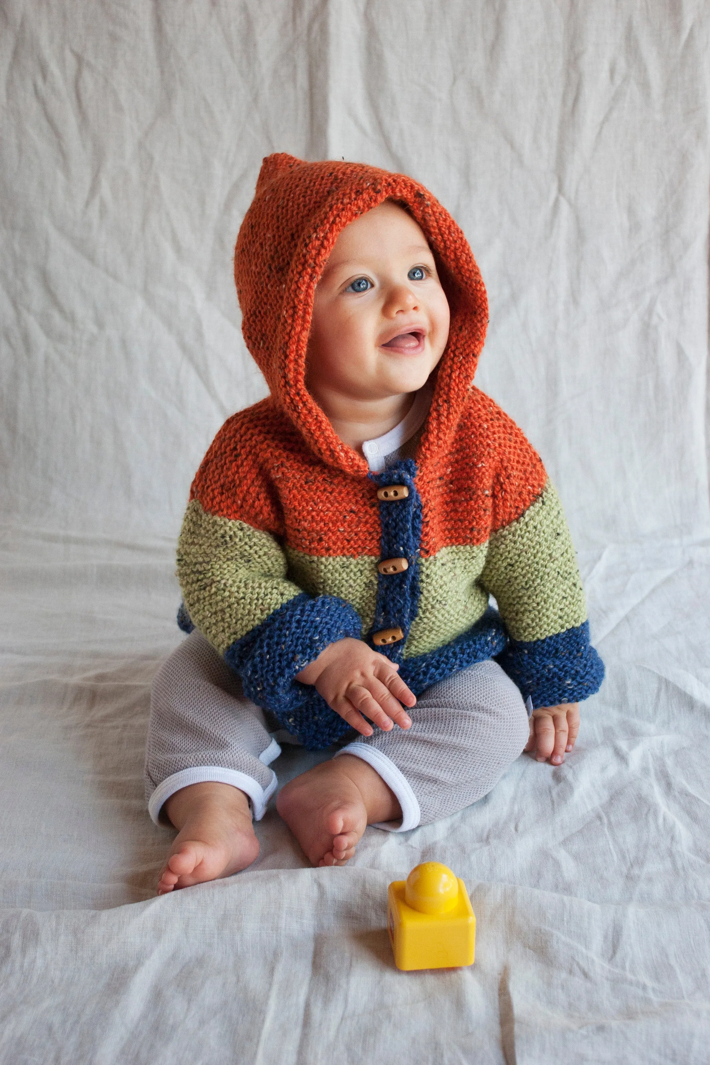 Free Knitting pattern download Inca tweed Childs Hoodie