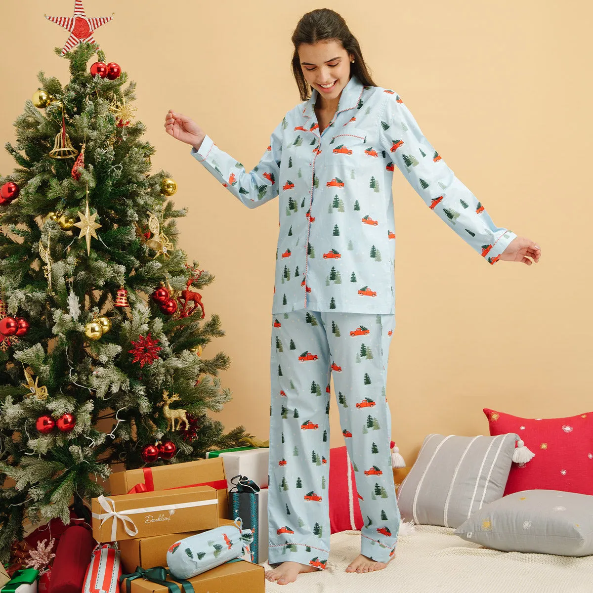 Frosty Ride Cotton Notched Pyjama Set - Women