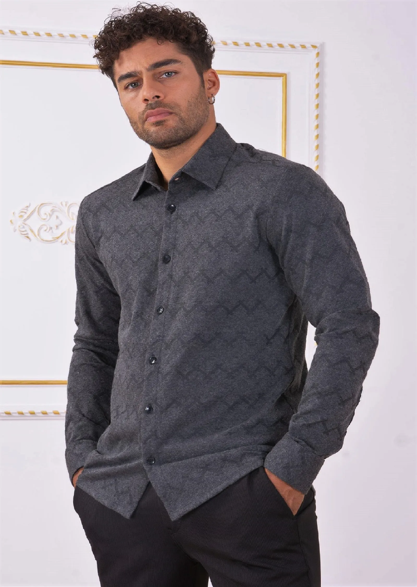 Gray Zigzag Weaved Knit Shirt