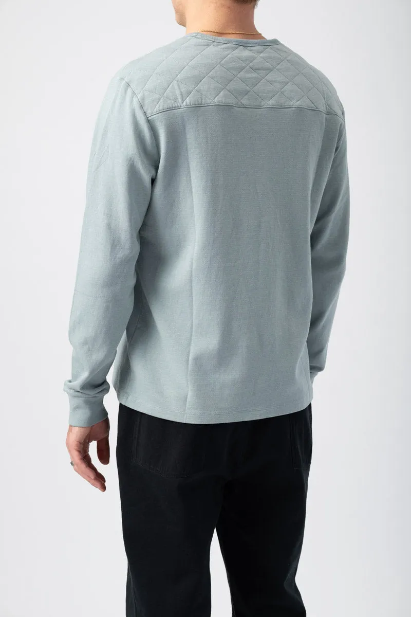 Long Sleeve Quilted Crewneck Shirt in Ice Blue