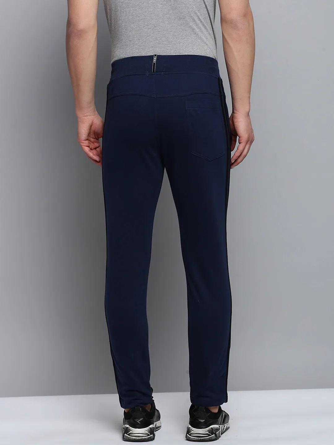 Men Navy Solid Casual Track Pant