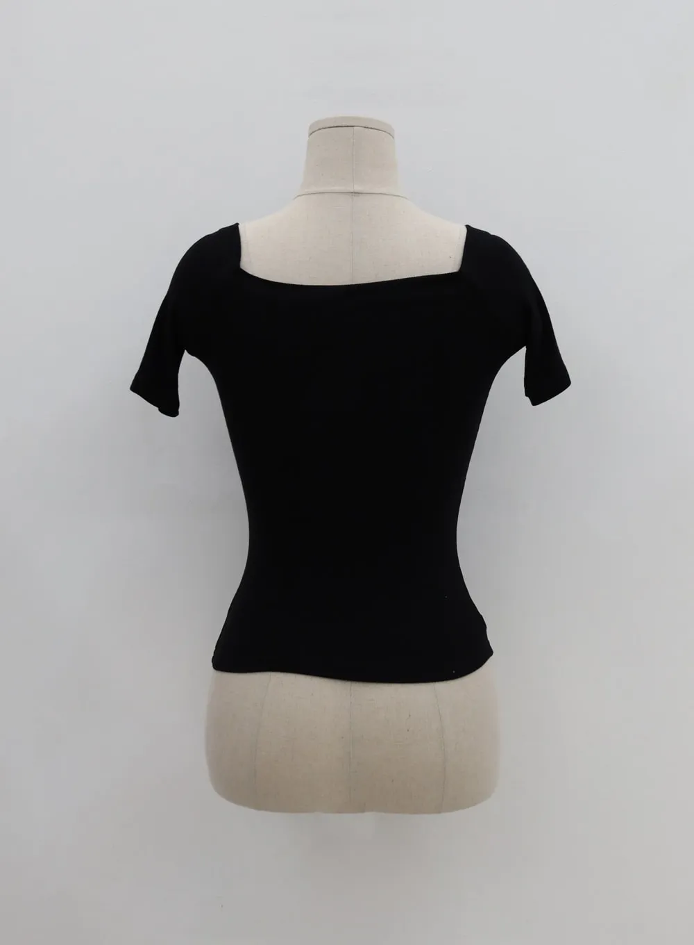 Open Shoulder Crop T-Shirt IU26