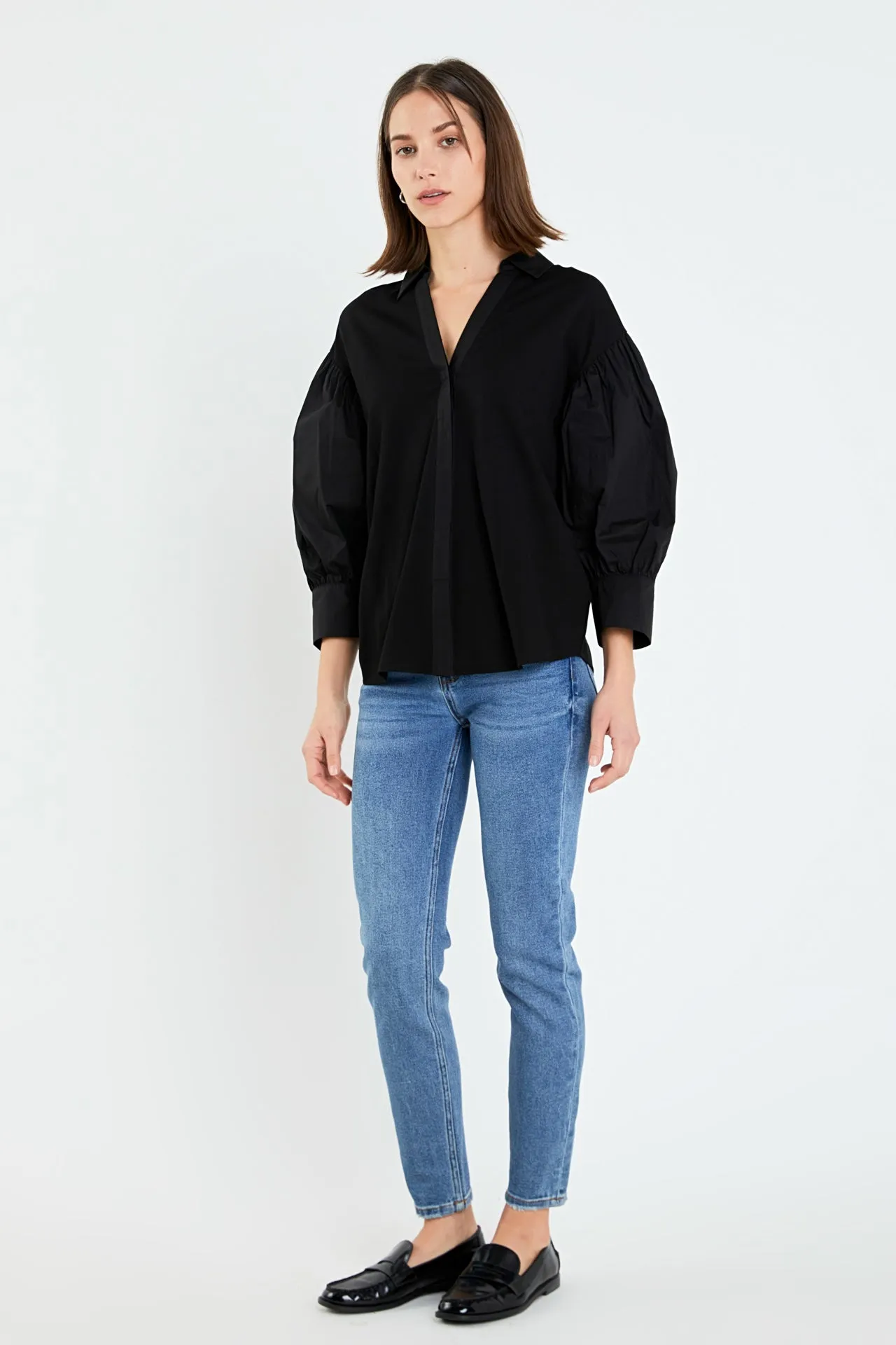 V-neckline Puff Sleeve Shirt