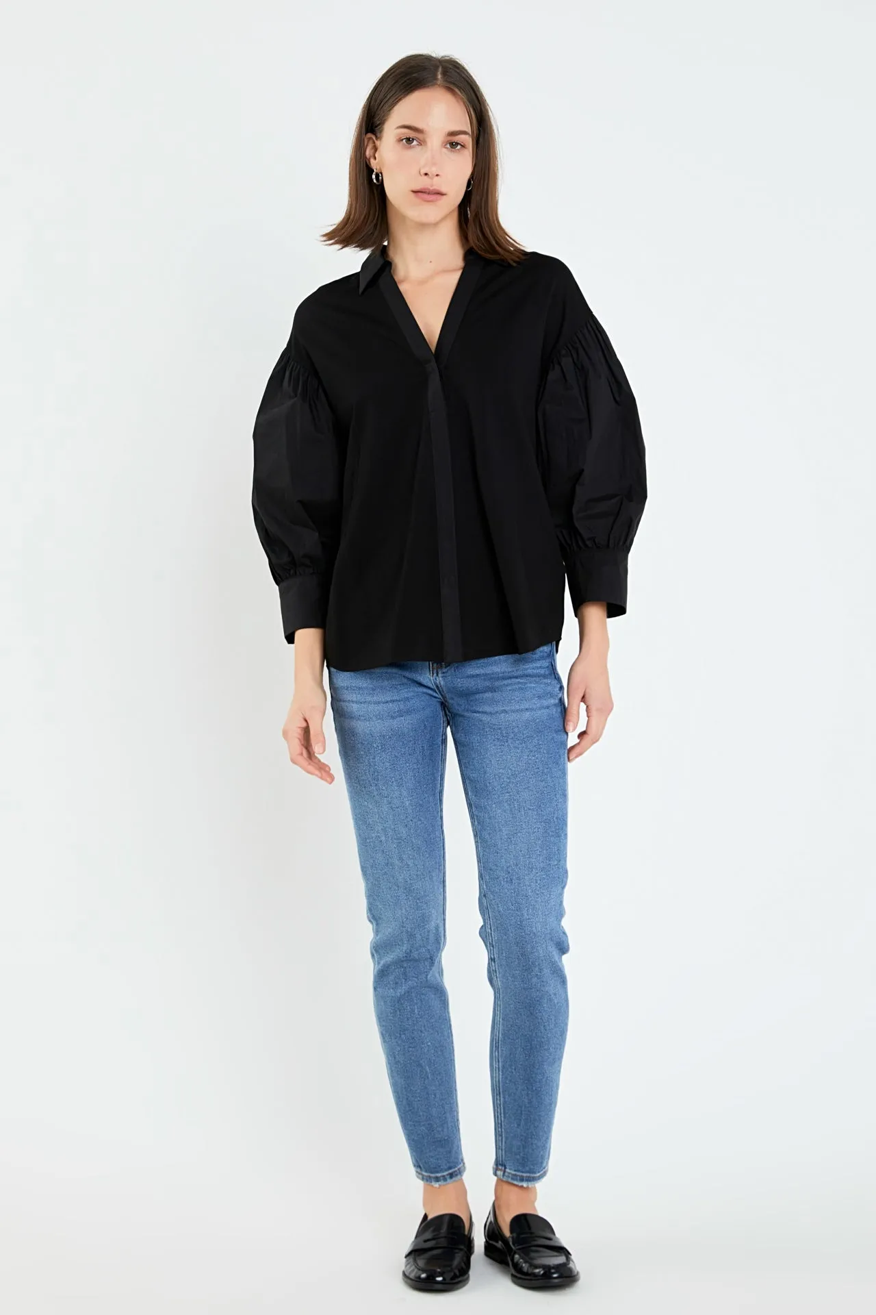 V-neckline Puff Sleeve Shirt